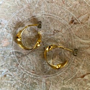 Gold plated twist hoop earrings